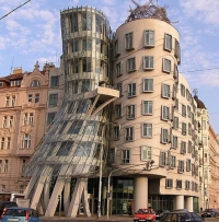 Вальсирующий дом в Праге