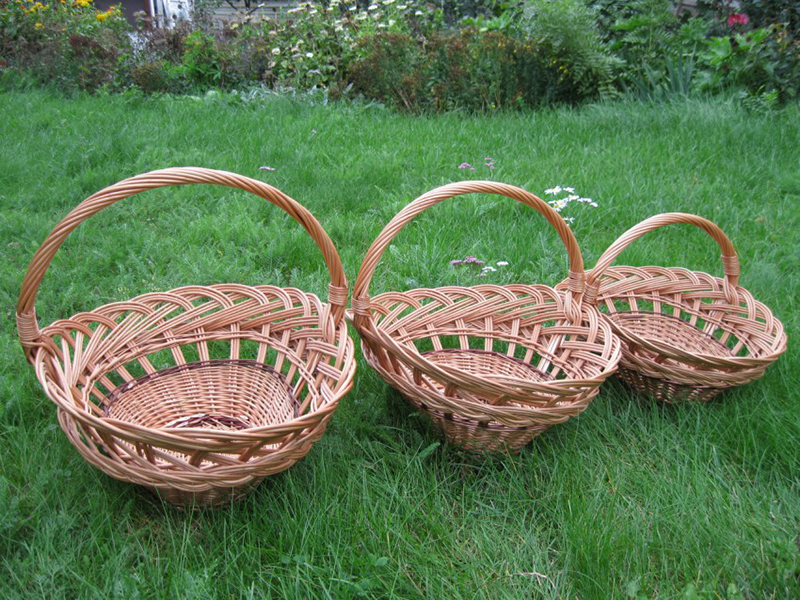 Плетеные корзины из лозы: применение, достоинства и особенности ухода