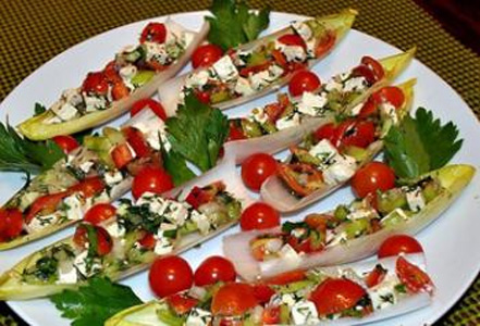 Салат из листьев цикория