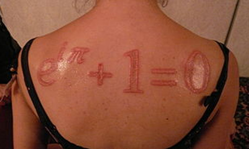 Татуировки или шрамирование? Особенности и отличия способов нанесения