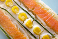 Пирог с копчёным лососем