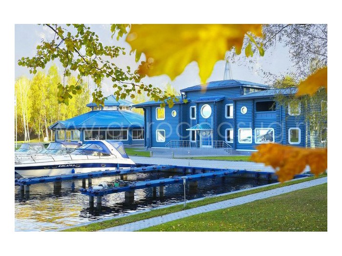 Яхт-клуб «Фарватер»