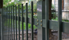 Заборные столбы из металлической трубы