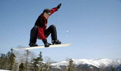 Катаемся на снежных склонах в качественном снаряжении