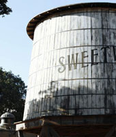 К западу от ада