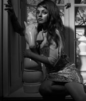 Мила и Зомби Мила и Зомби