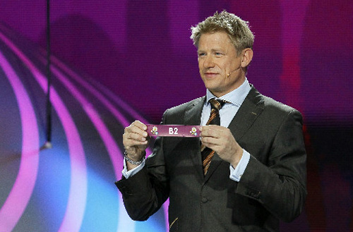 Петер Шмейхель: Россия на Евро дойдет до четвертьфинала Петер Шмейхель: Россия на Евро дойдет до четвертьфинала