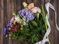 Цветы с доставкой: 5 ситуаций, когда розы говорят больше слов