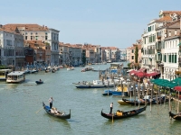 Достопримечательности Италии. Мост Риальто - символ Венеции