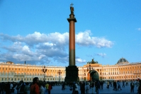 Дворцовая площадь и Эрмитаж в Санкт-Петербурге