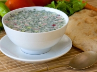 Окрошка на кефире и газированной воде