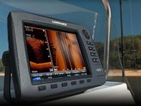 Неоценимая помощь в рыбалке – это покупка эхолота для лодки!